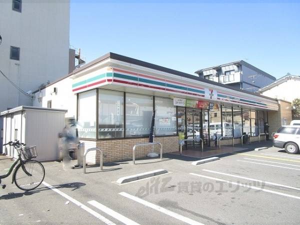 セブンイレブン　深草西浦8丁目店