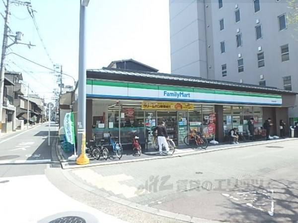 ファミリーマート　堀川綾小路店