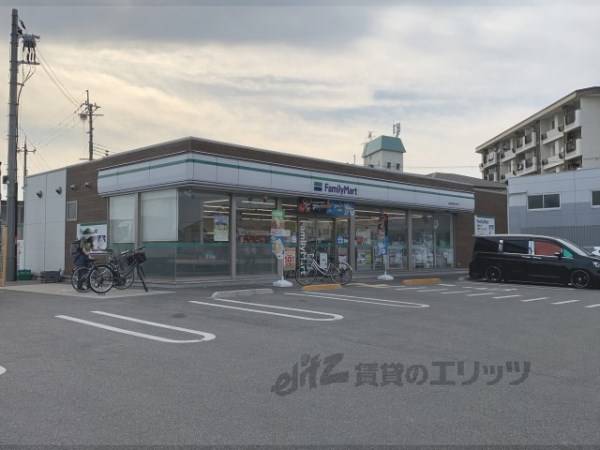 ファミリーマート　奈良秋篠早月町店