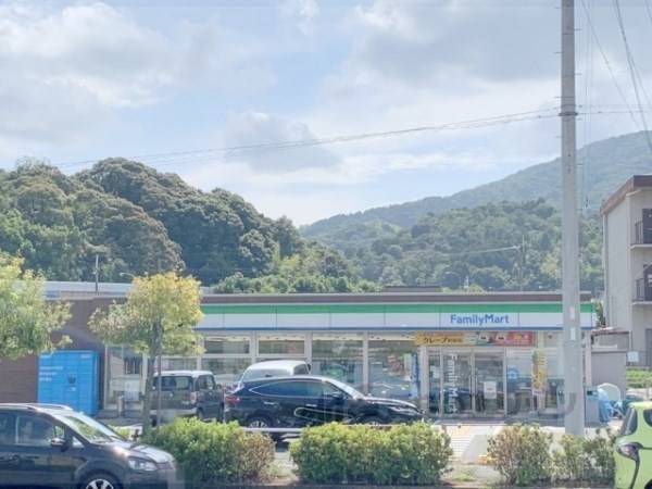 ファミリーマート　生駒壱分インター北店