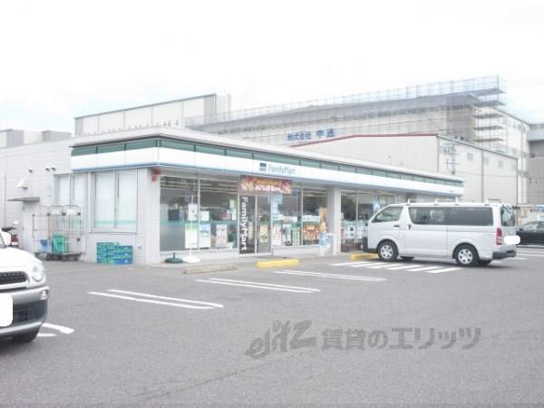 ファミリーマート彦根高宮東店
