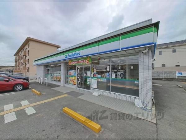 ファミリーマート　葛城八川店