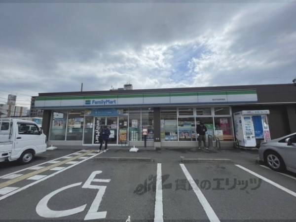 ファミリーマート　桜井市役所南店
