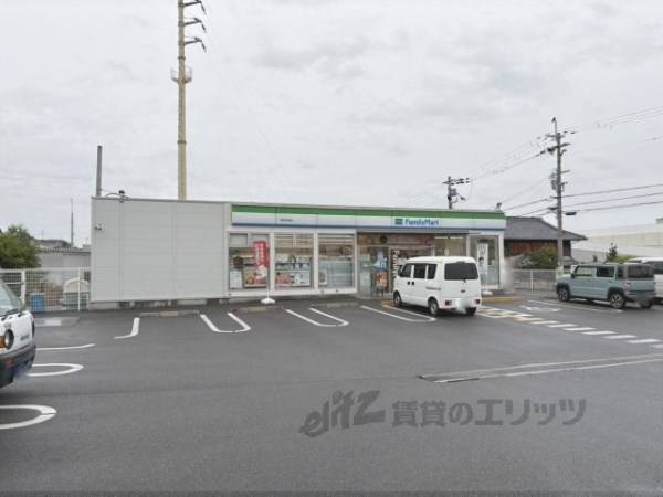 ファミリーマート　高田市場店