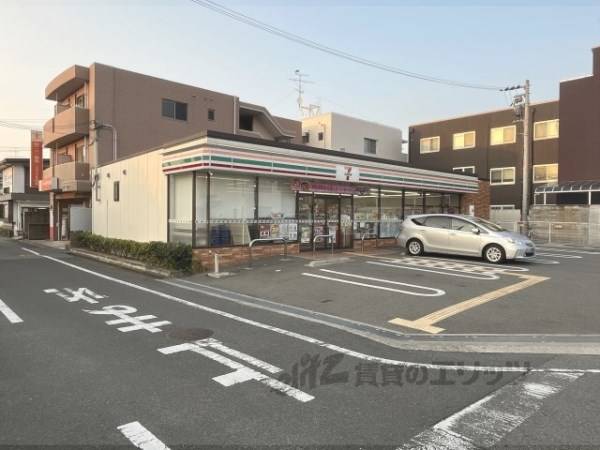 セブンイレブン　阪急新伊丹駅前店