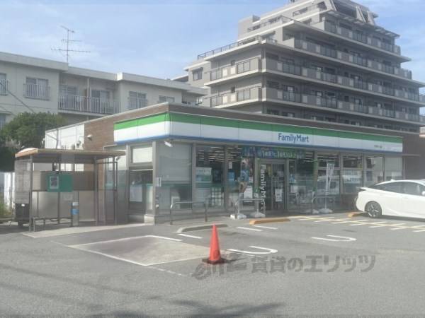 ファミリーマート　伊丹緑ヶ丘店