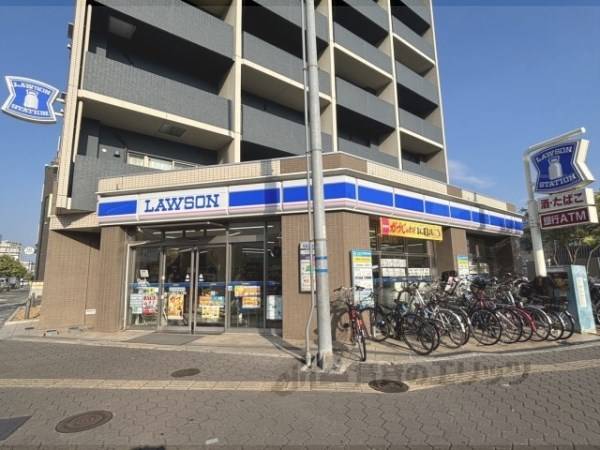 ローソン　川西小花一丁目店