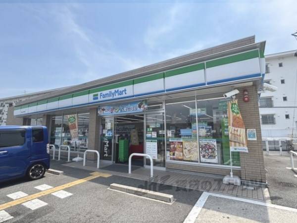 ファミリーマート　宝塚山本野里店