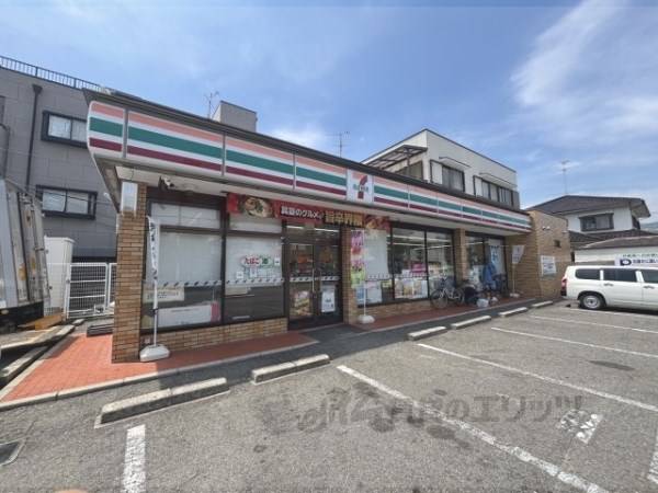 セブンイレブン　宝塚泉町店