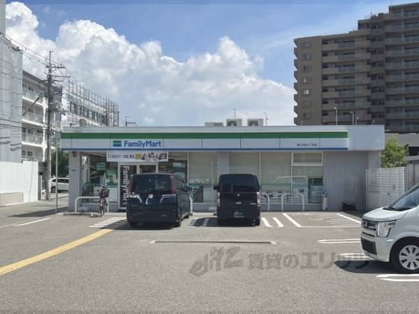 ファミリーマート　塚口本町六丁目店