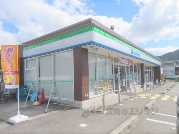 ファミリーマート　出石川原店