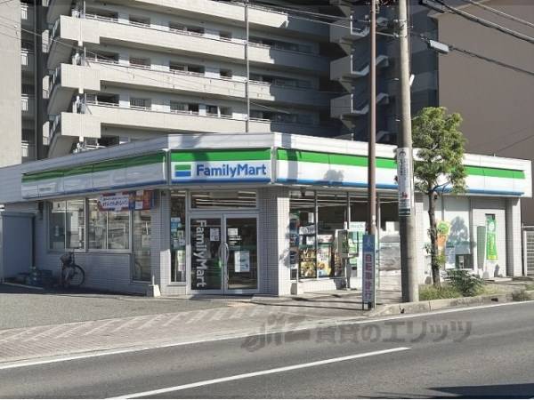 ファミリーマート　尼崎塚口本町店