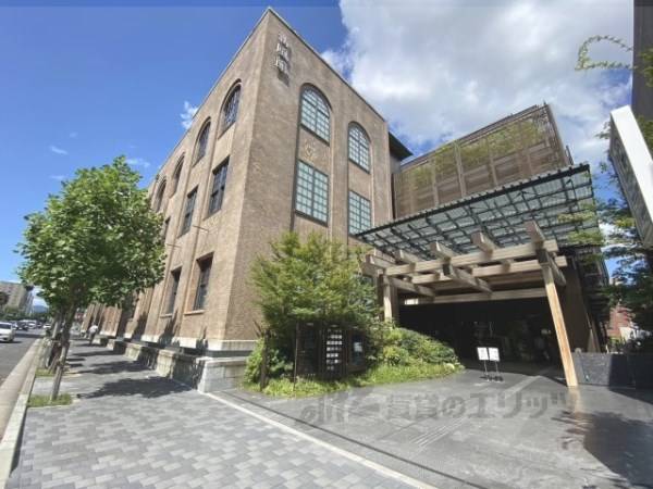 新風館