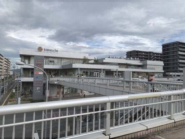 トナリエ大和高田