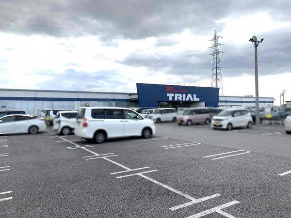 トライアル彦根店