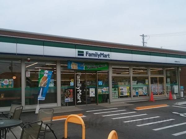ファミリーマート彦根開出今店