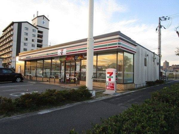 セブンイレブン 高槻土室町店