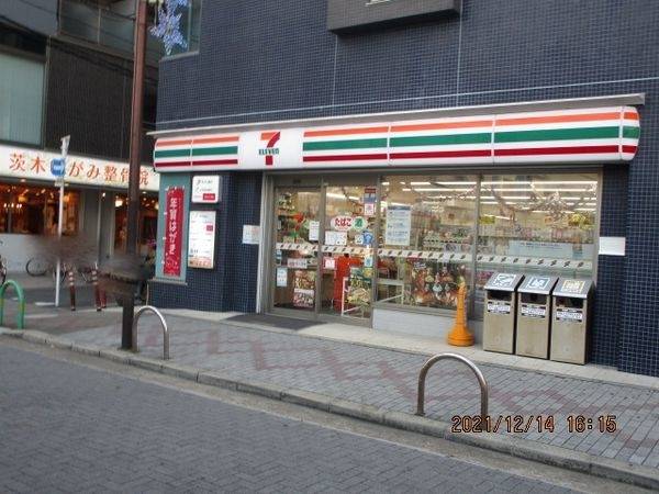 セブンイレブン阪急茨木市駅東店