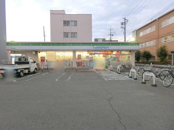 ファミリーマート茨木中央通店