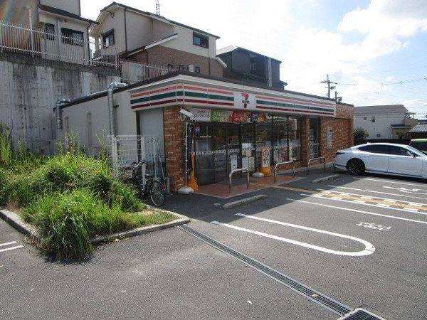 セブンイレブン 高槻浦堂本町店