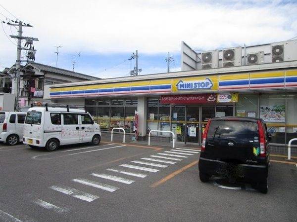 ミニストップ 高槻寿町１丁目店