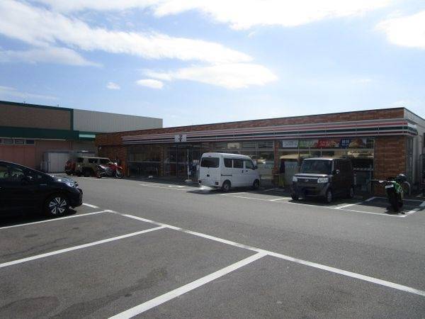 セブンイレブン 高槻日吉台口店