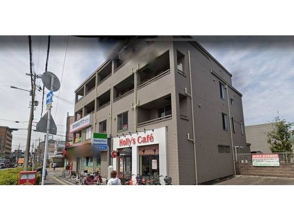 ホリーズカフェ豊津駅前店