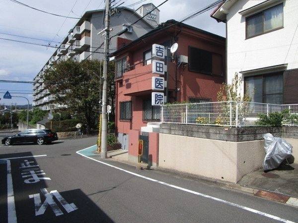 ファミリーマート 高槻塚原一丁目店