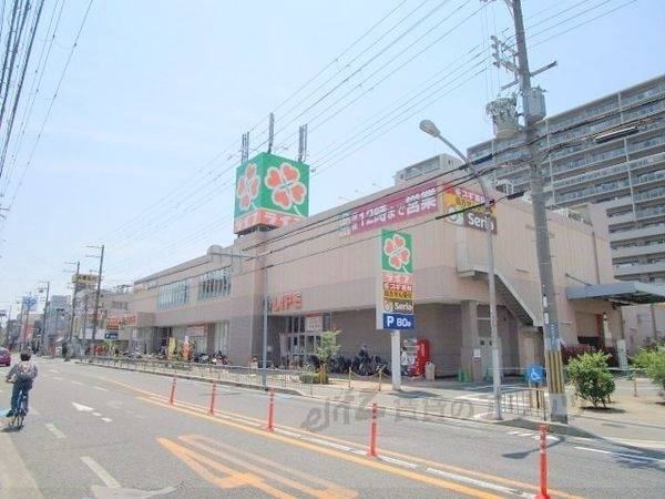 ライフ　岸部店