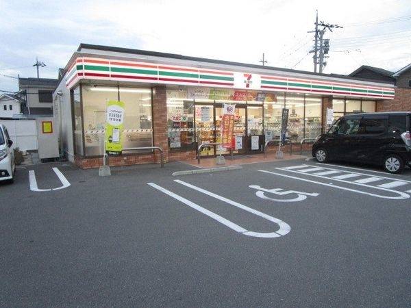 セブンイレブン 高槻奈佐原元町店