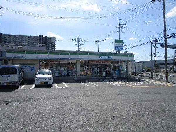 ファミリーマート 高槻大塚町三丁目店