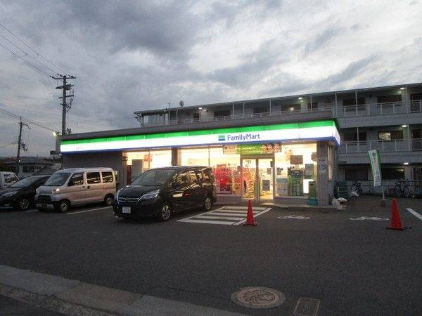 ウエルシア高槻上土室店