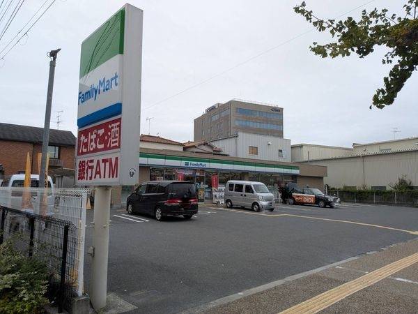 ファミリーマート南吹田一丁目店