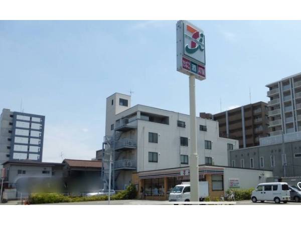 セブンイレブン吹田垂水町3丁目店