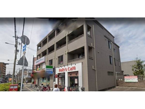 ホリーズカフェ豊津駅前店