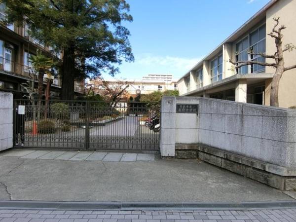 茨木市立養精中学校