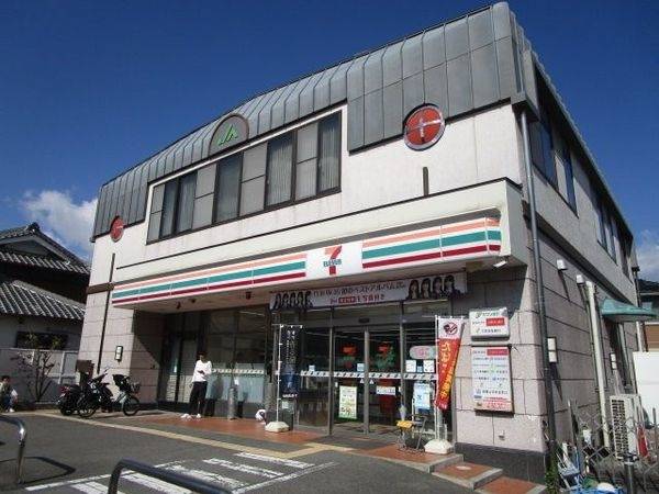 セブンイレブン摂津千里丘東1丁目店