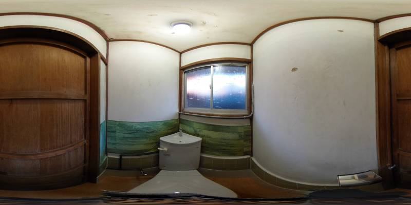 パノラマ画像トイレ