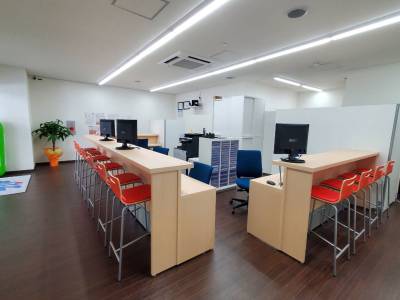 賃貸のエリッツＪＲ吹田駅前店の店内