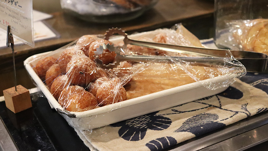 【画像】サーターアンダギー