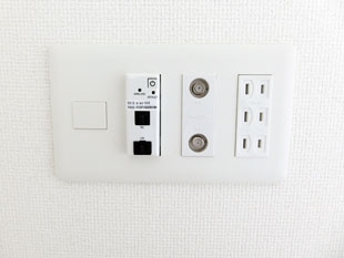 インターネット回線の差込口